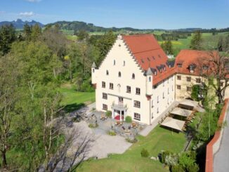 Schloss von oben © Schloss zu Hopferau